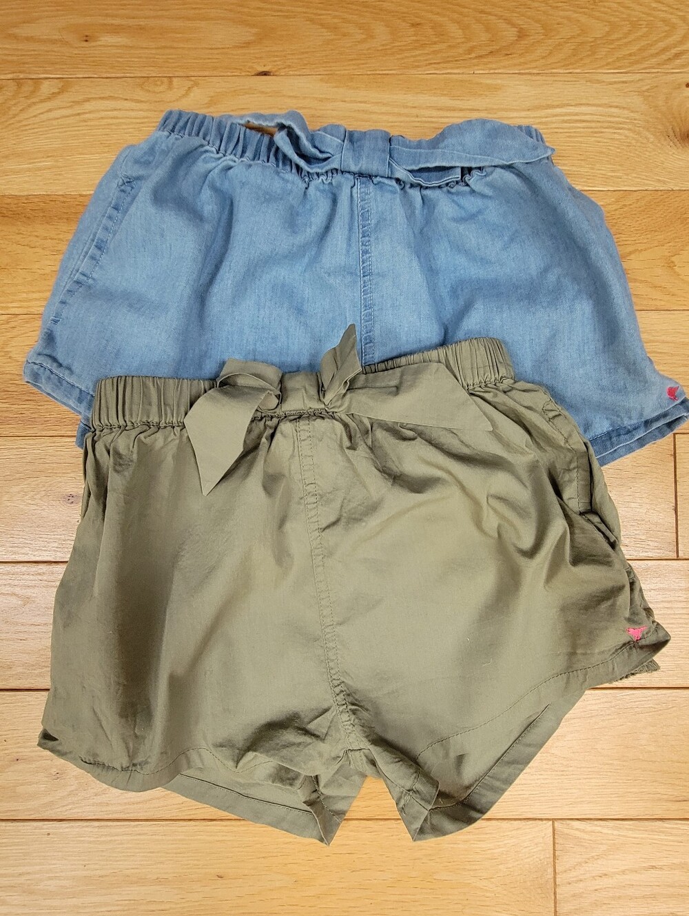2 Pairs of Girls Pink Chicken Shorts (Size 12Y)